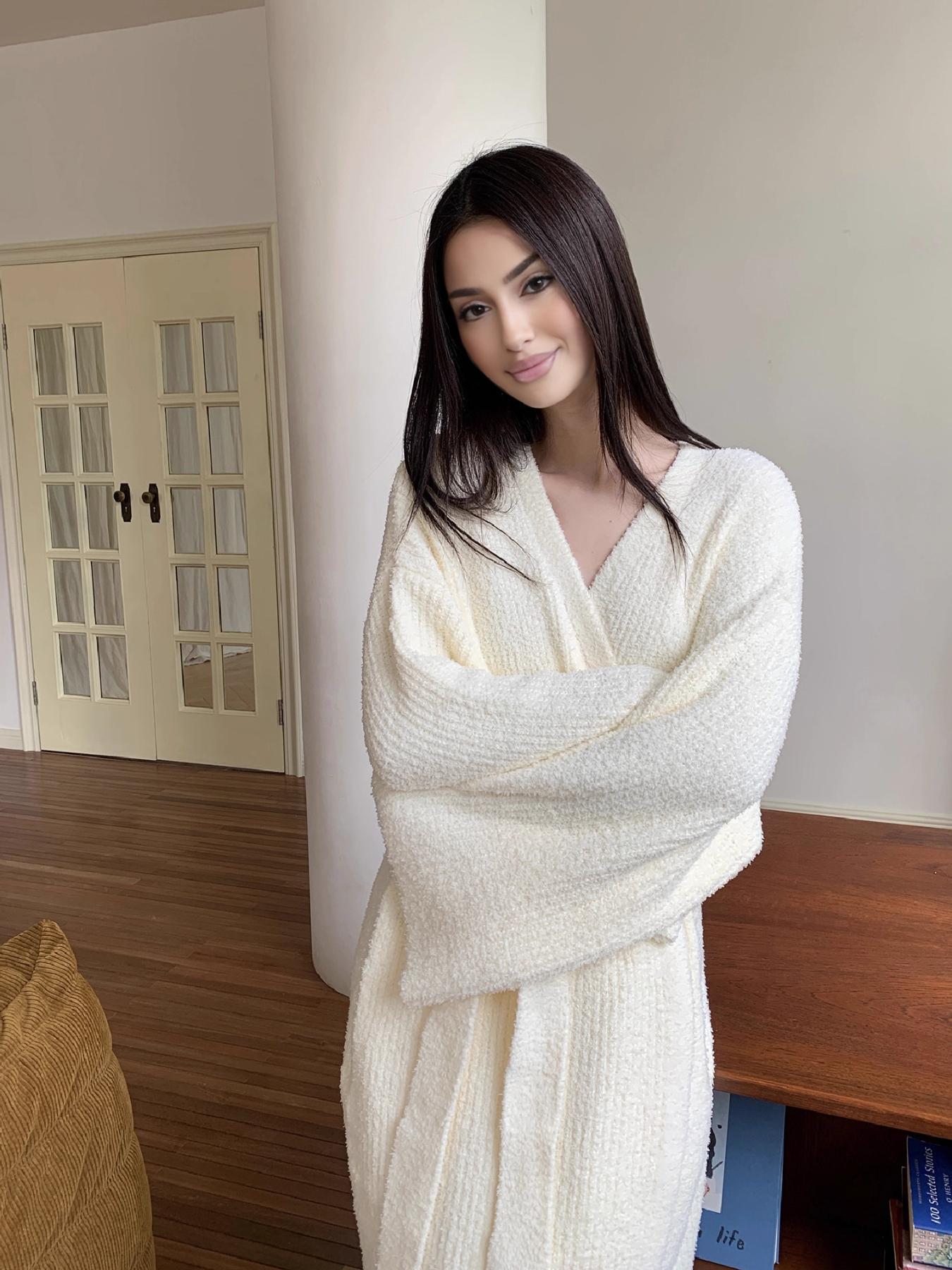 The Aspen Robe